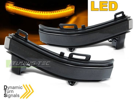 Sidoblinkers i rökridåer och speglar. VW Crafter 2017-