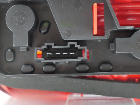 Höger baklykta till VW Jetta 11-14 Flap röd vit