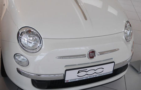Främre huvlist Fiat 500L 2012+