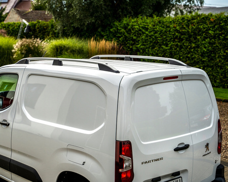 Takräcke Opel Combo 2018+ KORT