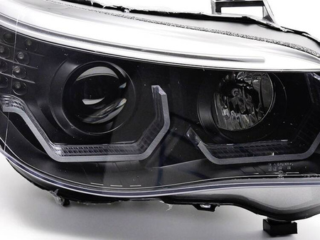 ANGEL EYES LED 3D SVART strålkastare till BMW E60 E61 03-07