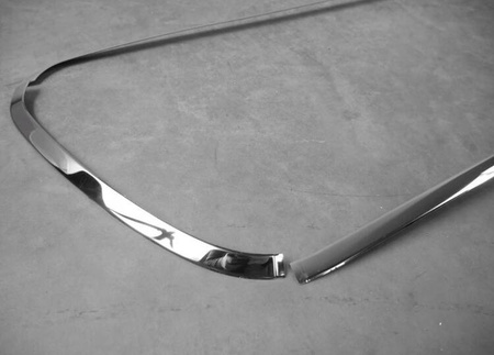 Mercedes Sprinter W907 18+ främre grillram