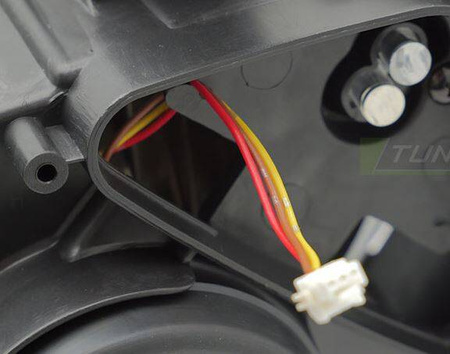 Den svarta högra baklyktan passar Dacia Duster II 17-21