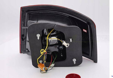 Röda vita LED-lampor till Audi A6 97-04 Avant