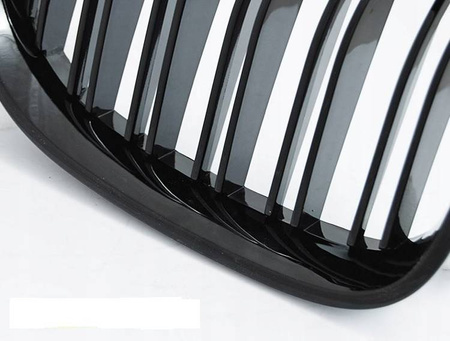 Grill svartblank BMW E60 E61 03-10