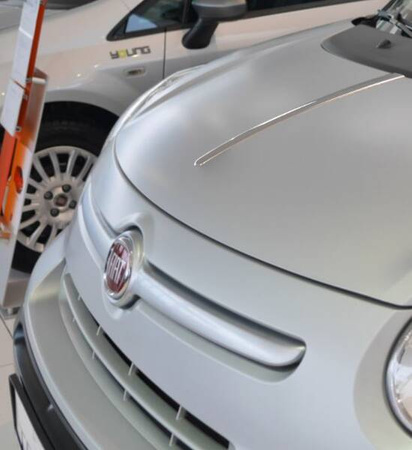 Främre huvlist Fiat 500L 2012+