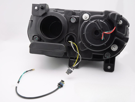 Strålkastare för DODGE CHALLENGER 2008-2014 svart