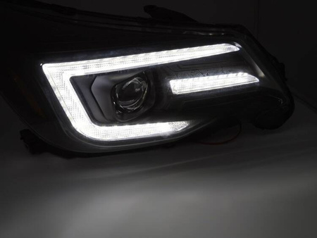 Svarta LED-strålkastare för Subaru Forester IV 13-18