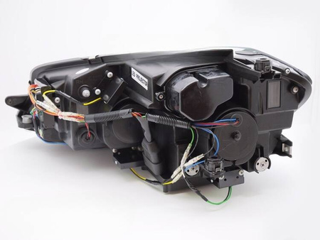 VW Golf 7 17-19 full LED svarta strålkastare