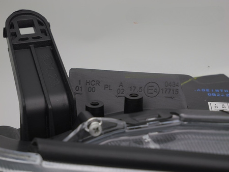 Höger framlampa till Mitsubishi Pajero 10-15