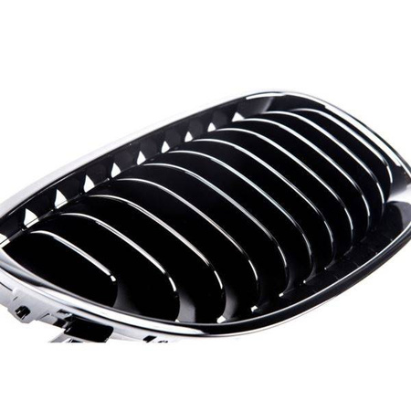 NJURGRILL BMW E60 E61 03-10 ENKEL BLANK SVART