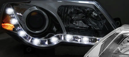 Skoda Octavia I strålkastare 00-04 dagsljus krom