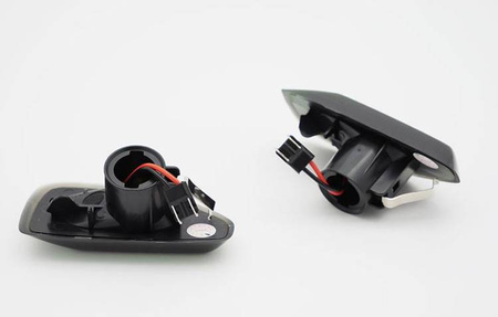 LED-sidoblinkers nya. DACIA DUSTER / LOGAN / SANDERO SMOKE SEQ LED