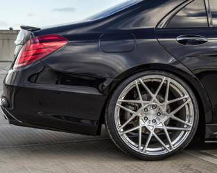 SPOILER FÖR BAKLUCKA MERCEDES W222 13- ABS