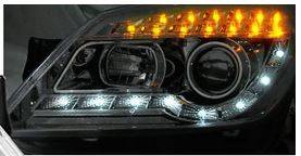 Opel Astra H CHROM DAYLIGHT strålkastare