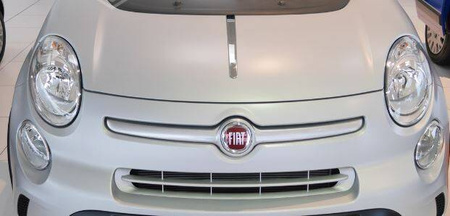 Främre huvlist Fiat 500L 2012+