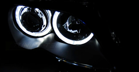 Bmw E46 01-05 Sedan Led Ringlights Svarta Linser