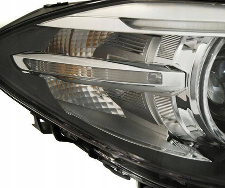 F10 F11 framljus 10-13 RINGI LED DRL BLACK X