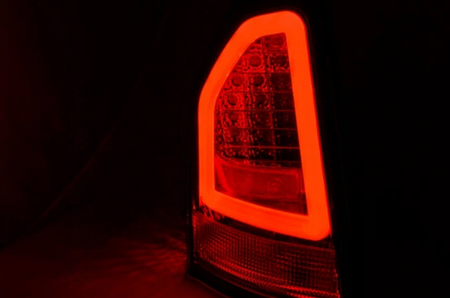 Chrysler 300c 04-08 Röd Vit Led Lampor
