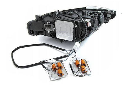 Hel LED strålkastare till BMW F30 F31 11-15