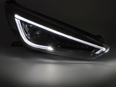 Framlyktor för Ford Focus MK3 14-18 svart LED