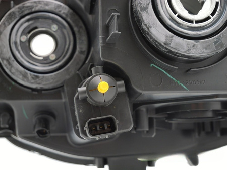 Höger framlampa till Mitsubishi Pajero 10-15