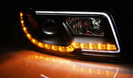 Strålkastare Audi A4 B6 00-04 Led Tube Svart