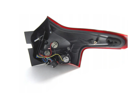 Ford Focus 3 11-14 Hb Röd Rök Led Lampor