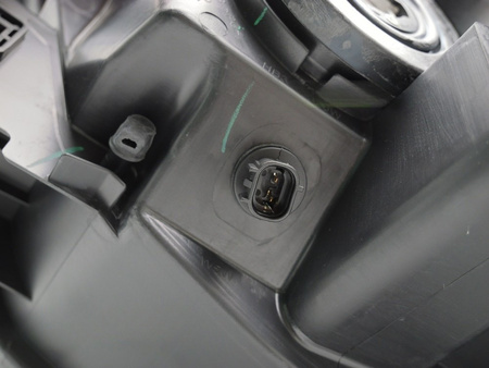 Vänster framlampa till Mitsubishi Pajero 10-15