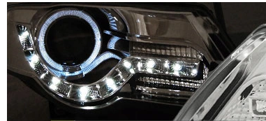 STRÅLKASTARE VW PASSAT B6 3C 05-10 DAGSLJUS KROM