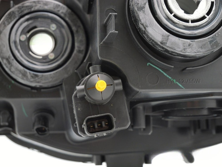 Vänster framlampa till Mitsubishi Pajero 10-15