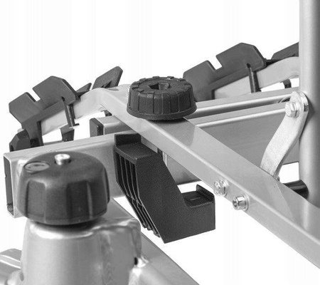 Cykelhållare plattform för 4 cyklar dragkrok Titan Amos 7PIN