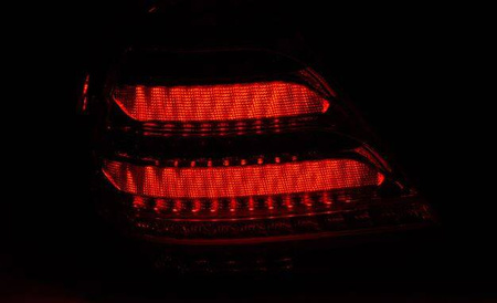 R-S LED bar diodlampor för Mercedes w203 lift